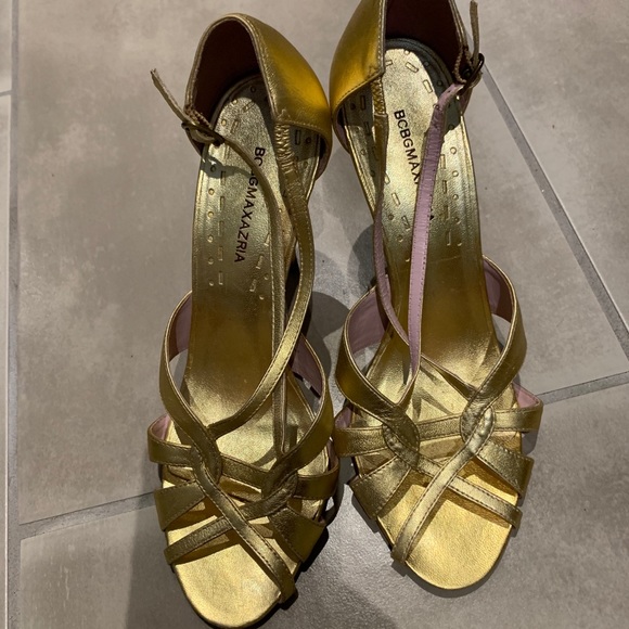 Heels - Picture 1 of 3